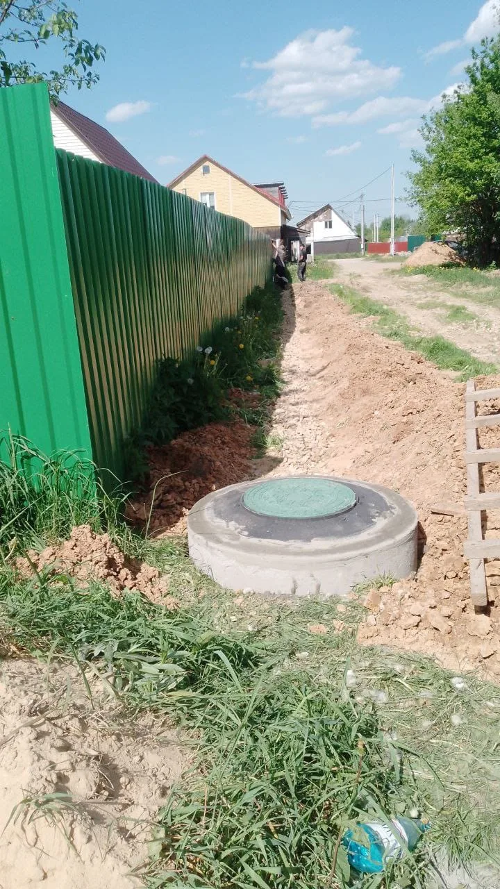 Готовый колодец у дома в Клинского района